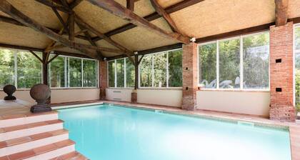 Beautiful Villa in Marquefave With Private Sauna and Pool