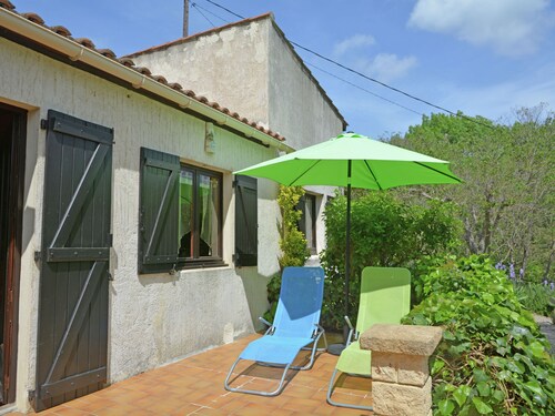 Spacious Villa in Murviel-lès-béziers With Terrace