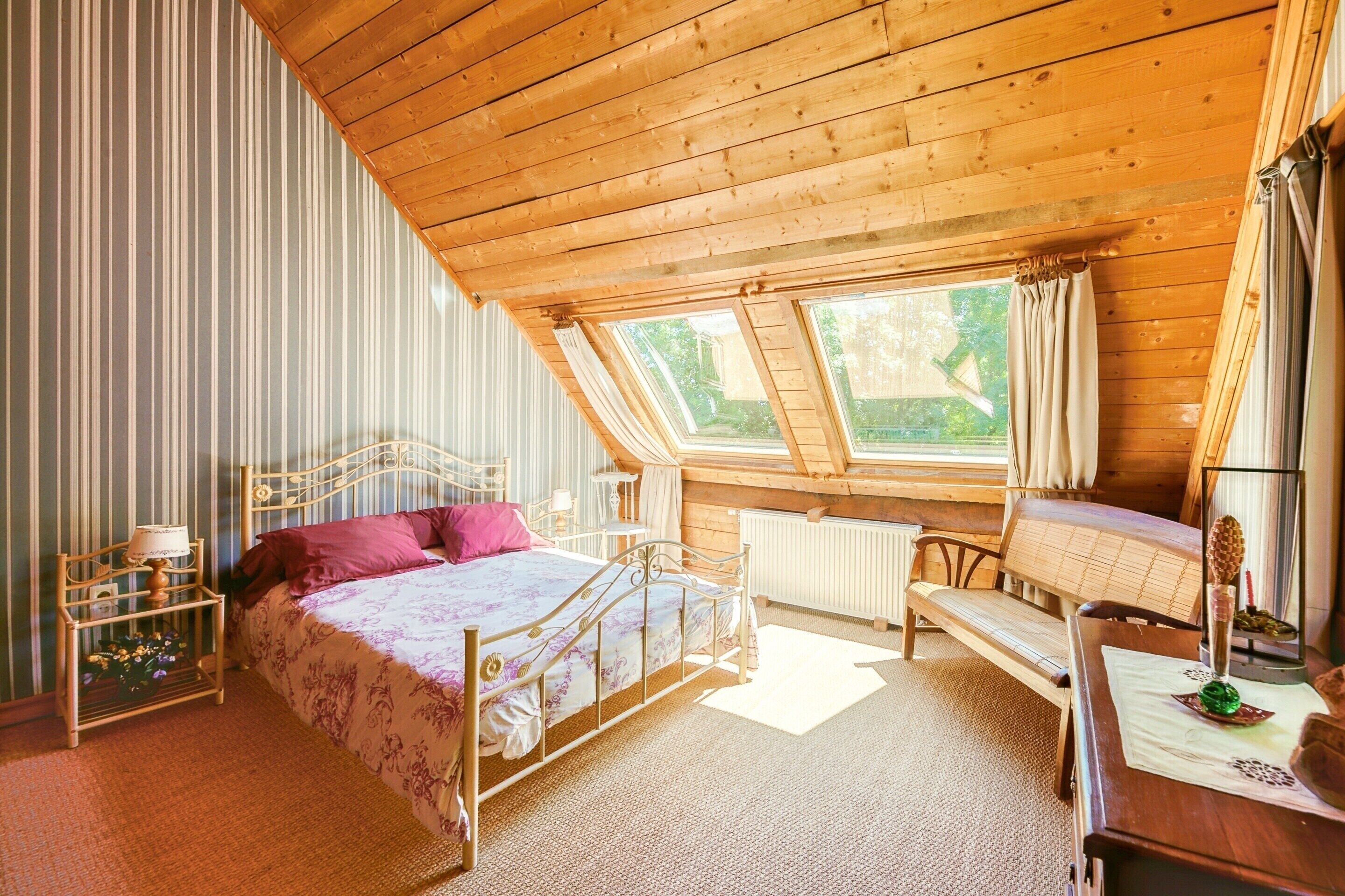 Nhà | 3 phòng ngủ, trang bị nội thất với thiết kế riêng biệt, bộ trải giường 