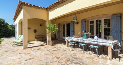 Luxury Villa With Heated Private Pool in the Beautiful Wine Region of Southern France