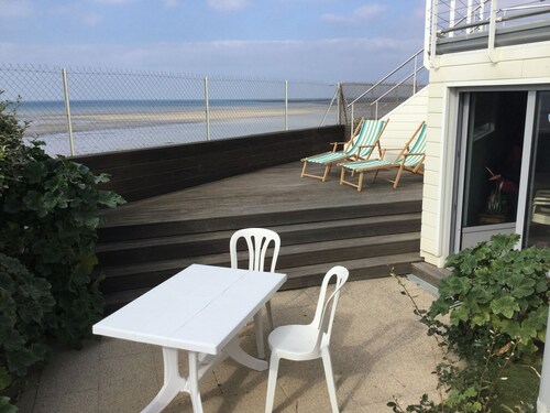 Modern Apartment In Agon-coutainville With Terrace