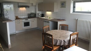 Unclassified image, 5 of 24, button - Modern Apartment In Agon-coutainville With Terrace (Agon-Coutainville)