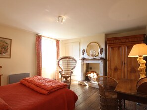 3 chambres, ameublement personnalisé