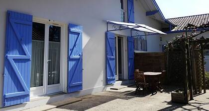 Cozy Cottage in Aquitaine France Near Mimizan Beaches