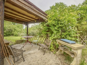 Balcony - Charming Cottage in Devay With Illuminated Garden (Devay)