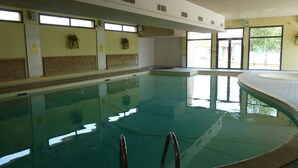 Pool - Semi-detached Chalet With a Terrace 100 m. From the Beach (Giffaumont-Champaubert)