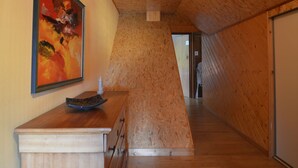 1 Schlafzimmer, individuell eingerichtet