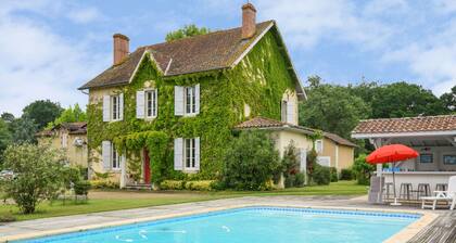 Spacious Holiday Home in Labastide-d'armagnac With Pool