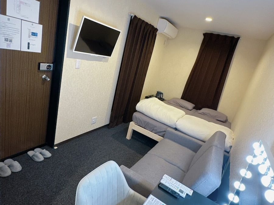 Standard Double Room (201)