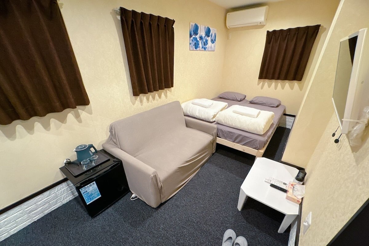 Standard Double Room (102)