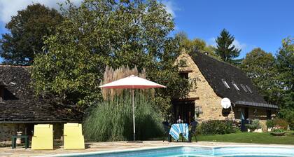 Space and Tranquility in Fine Centrally Located House With Private Pool Cahus
