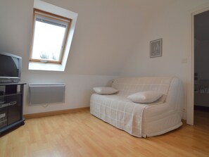Room - Beautiful Farmhouse in Leulinghen-bernes With Garden (Leulinghen-Bernes)