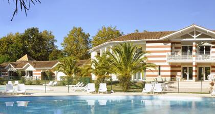 Carefully Furnished Apartment, Just at 800 m. From the Beach