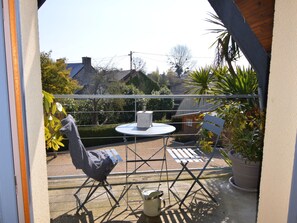 Balcony - Cozy Holiday Home in Montebourg With Garden (Montebourg)