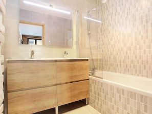 Towels - Luxury Apartment in the Attractive ski Resort of La Clusaz (La Clusaz)
