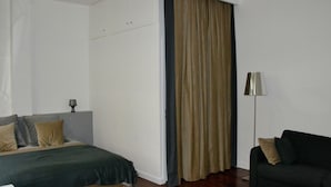 Unclassified image, 5 of 24, button - Modern Apartment in Île-de-france With Private Terrace (Paris)