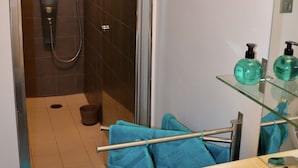 Unclassified image, 4 of 24, button - Modern Apartment in Île-de-france With Private Terrace (Paris)