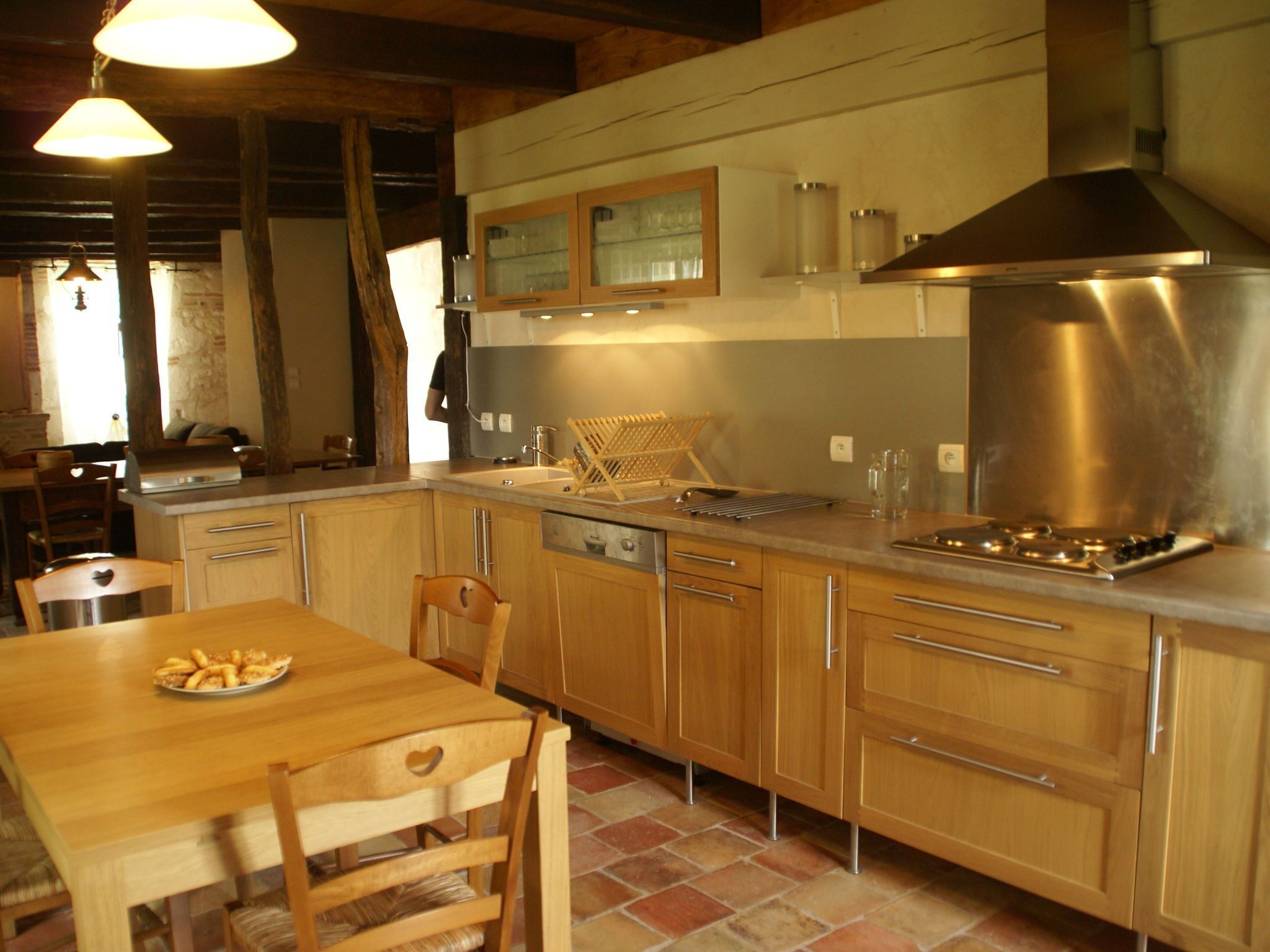 Fridge, microwave, dishwasher