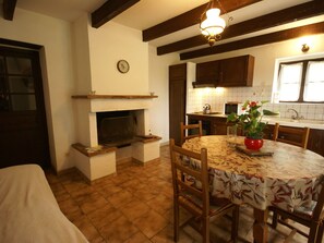 Fireplace, DVD player - Quaint Holiday Home With Terrace in Molières (Molieres)