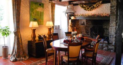 Heritage Mansion in Teillet With Private Pool