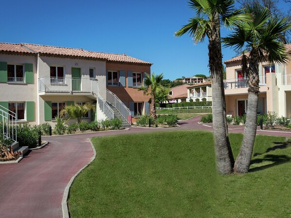 Exterior - Comfortable Studio With Dishwasher, on the Côte D'azur (Grimaud)