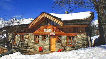 Chalet | Exterior