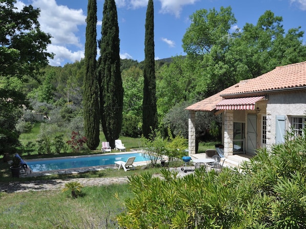 Unclassified image, 1 of 31, button - Provencal Holiday Home With Private Pool and Large Garden, 2,5 km From Seillans (Seillans)