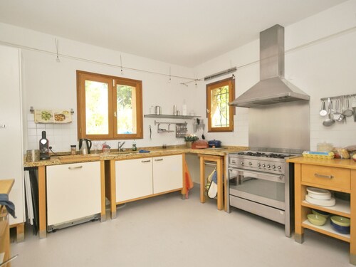 Beautiful Detached Villa in the Green Heart of the Var With Private Pool