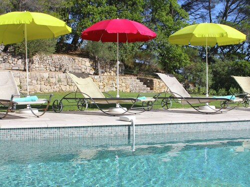Luxurious Villa With Private Pool and Extensive Views of the Beautiful Nature