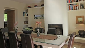 Unclassified image, 3 of 40, button - Luxurious Villa With Private Pool and Extensive Views of the Beautiful Nature (Seillans)