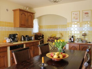 Dining - Luxurious Villa in Flayosc With Swimming Pool (Flayosc)