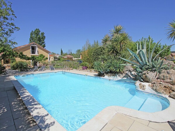 Outdoor pool - Boutique Holiday Home in Pignans With Private Pool (Pignans)
