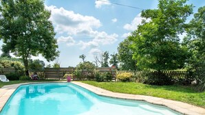 Unclassified image, 2 of 36, button - Attractive Holiday Home in Clessé With Swimming Pool (Clessé)