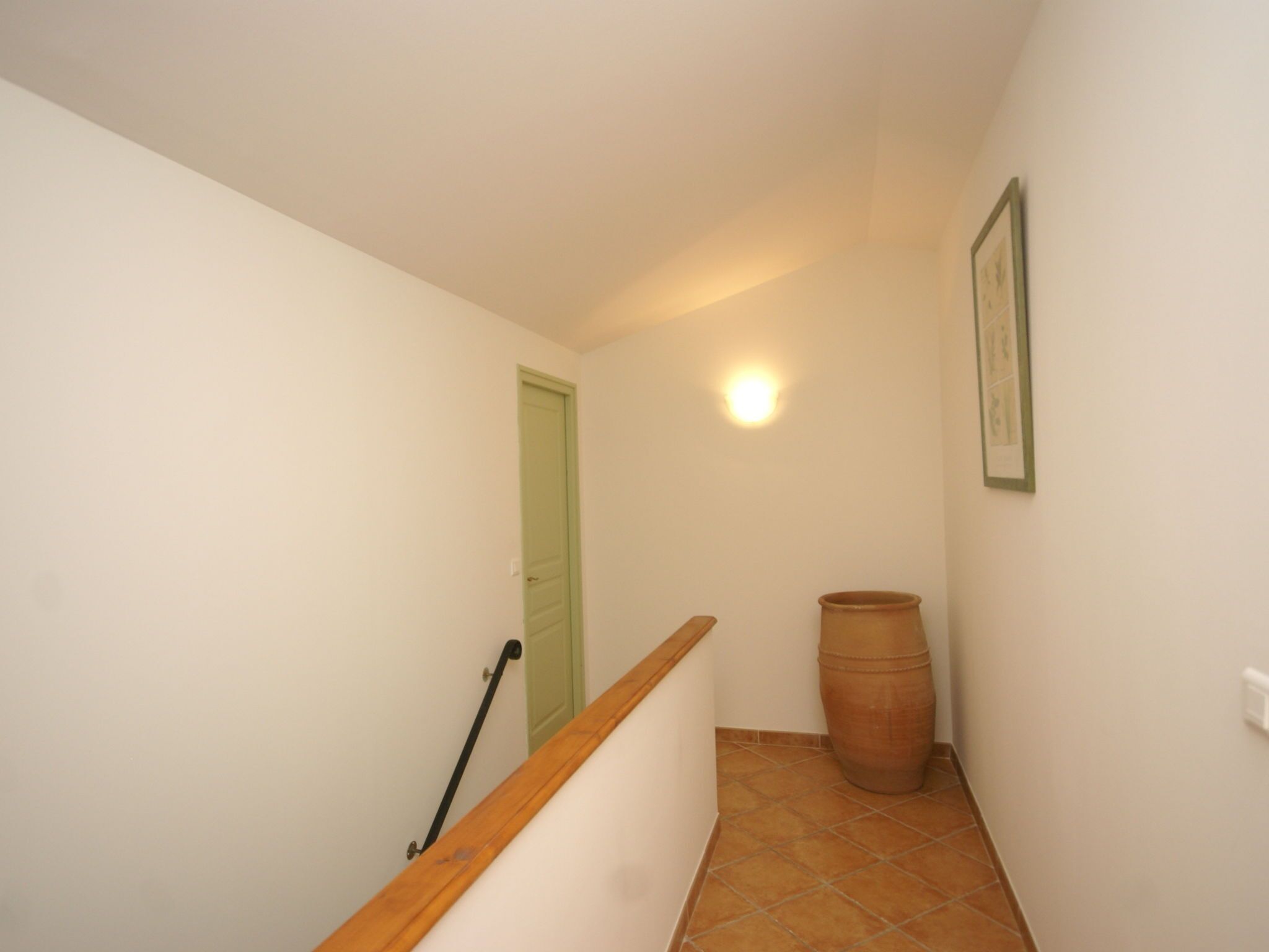 7 bedrooms, minibar, individually furnished