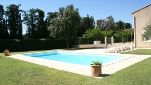 Unclassified image, 3 of 37, button - Perfect Holiday Location for a Large Group, in the Lovely Vaucluse Region! (Monteux)