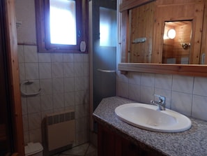 Shower - Fabulous Mountain View Chalet With Sauna in La Bresse (La Bresse)