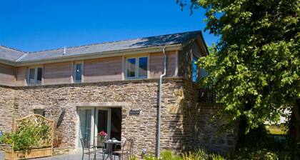 Tranquil Holiday Home in Cornwall With Garden