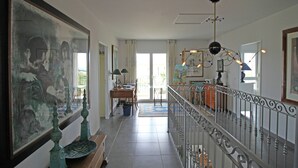 Reception - Luxurious Villa in Fréjus With Private Swimming Pool (Frejus)