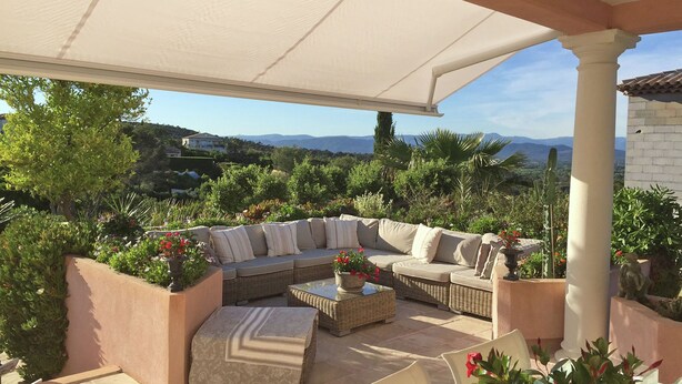 Balcony - Luxurious Villa in Fréjus With Private Swimming Pool (Frejus)