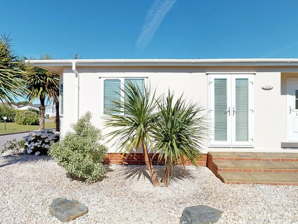 Terrace/patio - Spacious Holiday Home in Saint Merryn With Garden (Padstow)