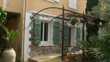 House | Exterior