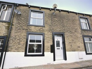 Exterior - Fully Equipped, Tasteful Holiday Home in the Town Centre (Skipton)