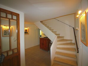 Reception - Tastefully Decorated House With Private Pool, Near the Famous Village Gordes (Cabrieres-d'Avignon)