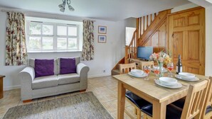 Unclassified image, 2 of 20, button - Spacious Holiday Home in Danby Yorkshire With Garden (Whitby)