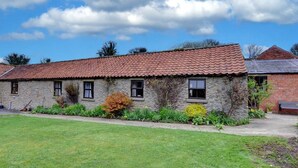 Exterior - Inviting Home in Cropton Yorkshire With Garden (Pickering)