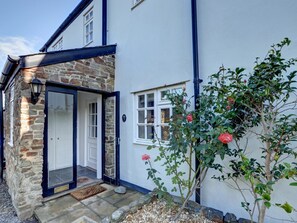 Exterior - Holiday Home with Spacious Garden near Beach in Instow (Bideford)