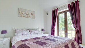 Unclassified image, 3 of 16, button - Hexden Lea is set in a Picturesque Location With Lovely Views (Cranbrook)