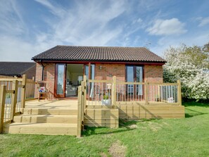 Exterior - Hexden Lea is set in a Picturesque Location With Lovely Views (Cranbrook)
