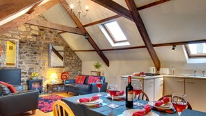 Living room - Quaint Holiday Home in North East Britain Near Beach (Alnwick)