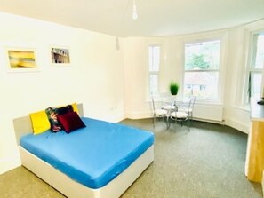 Apartment | Room amenity